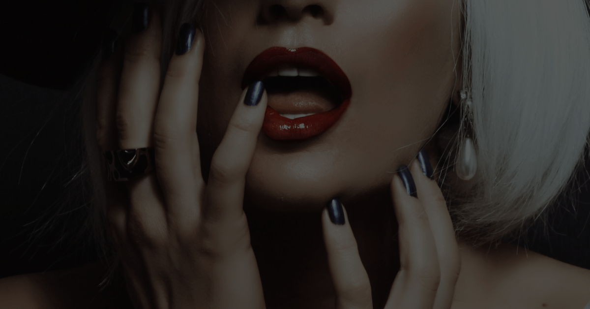 How to Create Irresistible Sexting Sets That Sell Themselves on OnlyFans